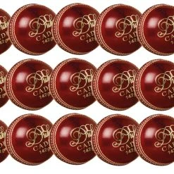 Dukes Cadet Junior Red 18 Pack With Ball Bag