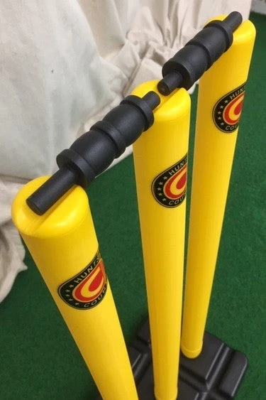 Hunts County Flik Cricket Stumps & Base Set (Yellow) 3 Hunts County Flik Cricket Stumps & Base Set (Yellow) - Image 3
