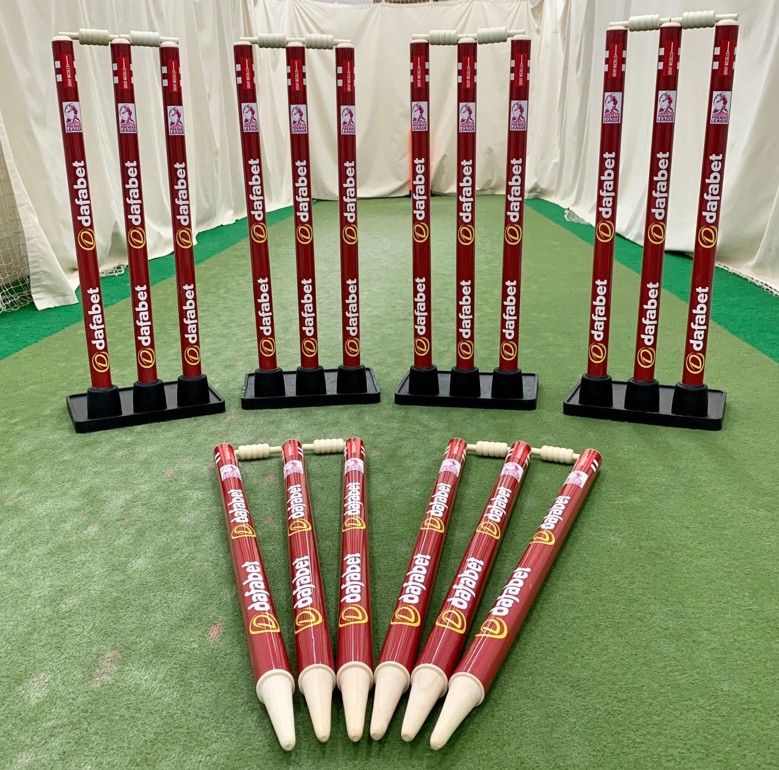 GRAY-NICOLLS Custom Printed Match Cricket Stumps With Heavy Rubber Base 3 GRAY-NICOLLS Custom Printed Match Cricket Stumps With Heavy Rubber Base - Image 3