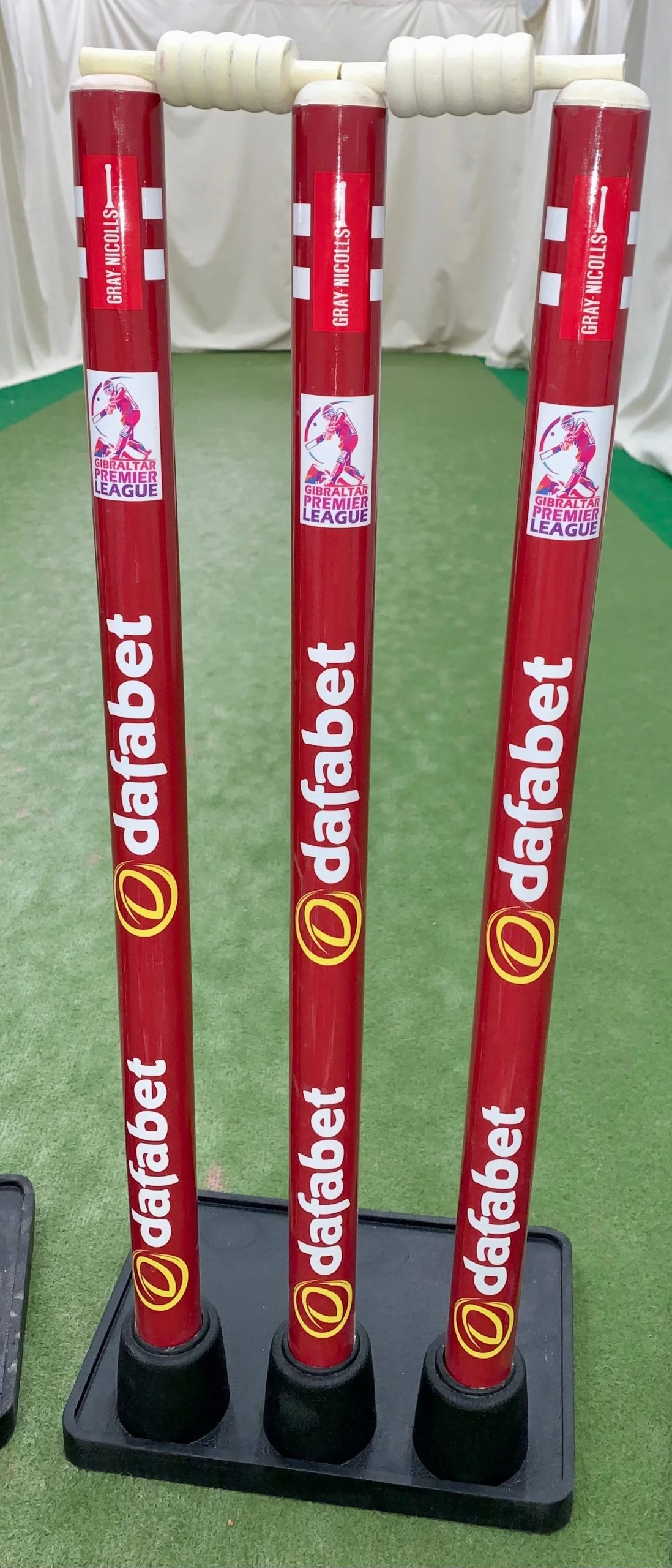 GRAY-NICOLLS Custom Printed Match Cricket Stumps With Heavy Rubber Base 2 GRAY-NICOLLS Custom Printed Match Cricket Stumps With Heavy Rubber Base - Image 2